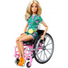 Barbie GRB93 Fashionistas con Sedia a Rotelle Capelli Biondi e Tanti Accessori 3+Anni
